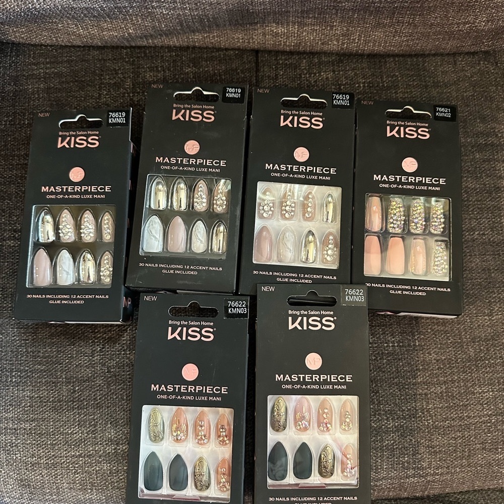 Kiss Masterpiece Nails